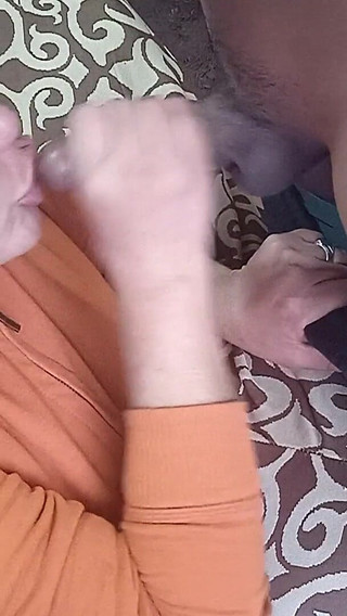 Sucking the Taxi Driver's Cock